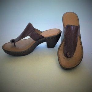 BORN Womens Brown Leather Sandals Chunky Heel Sz 7